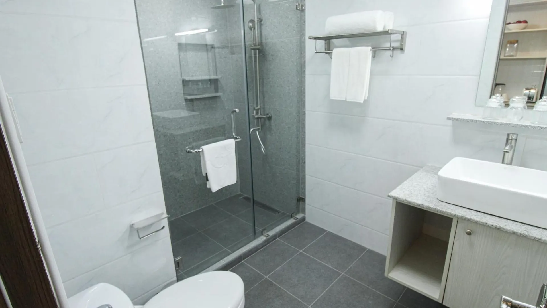 Apartment La Grande Residence Angeles