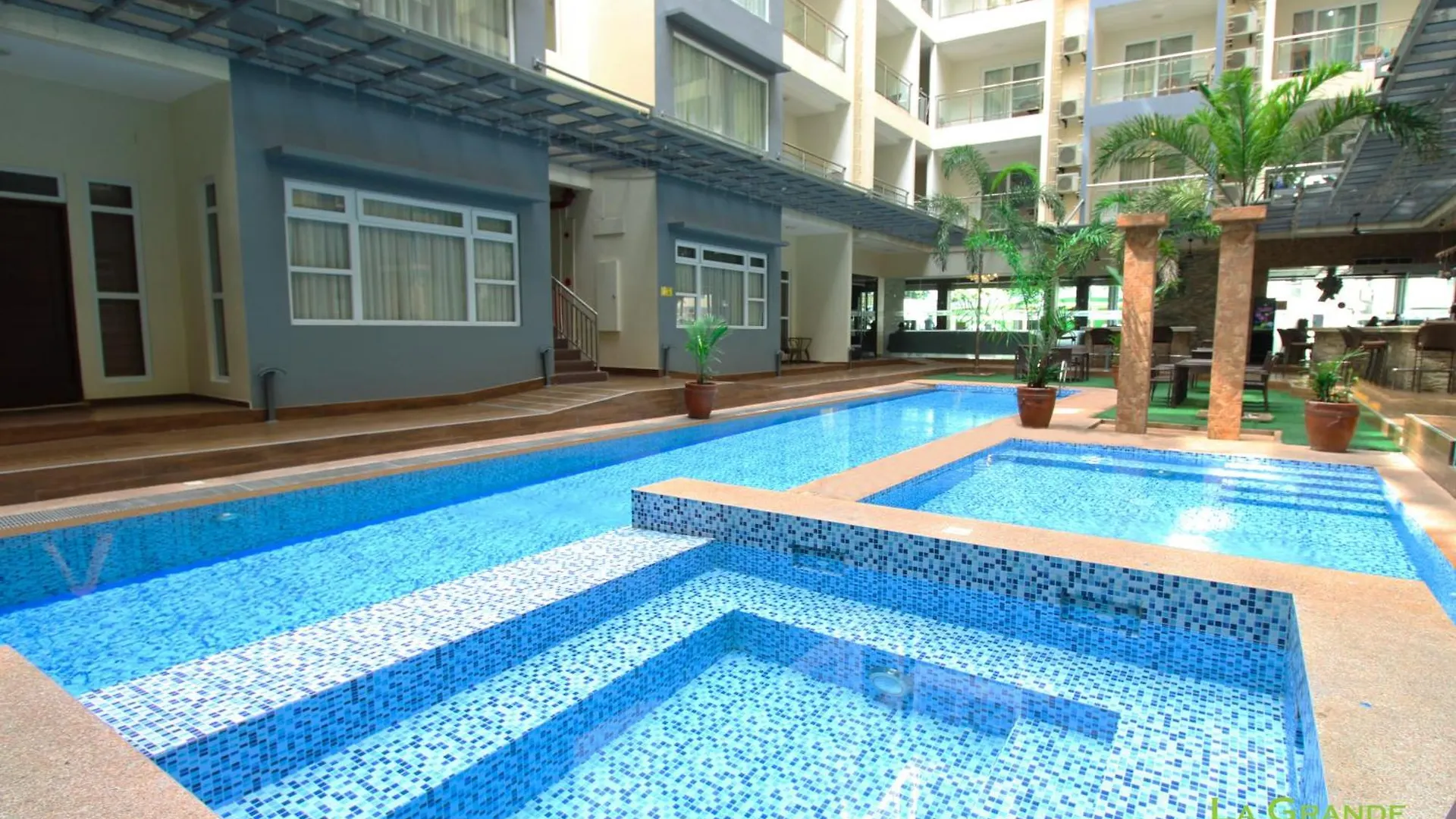 La Grande Residence Angeles 0*,