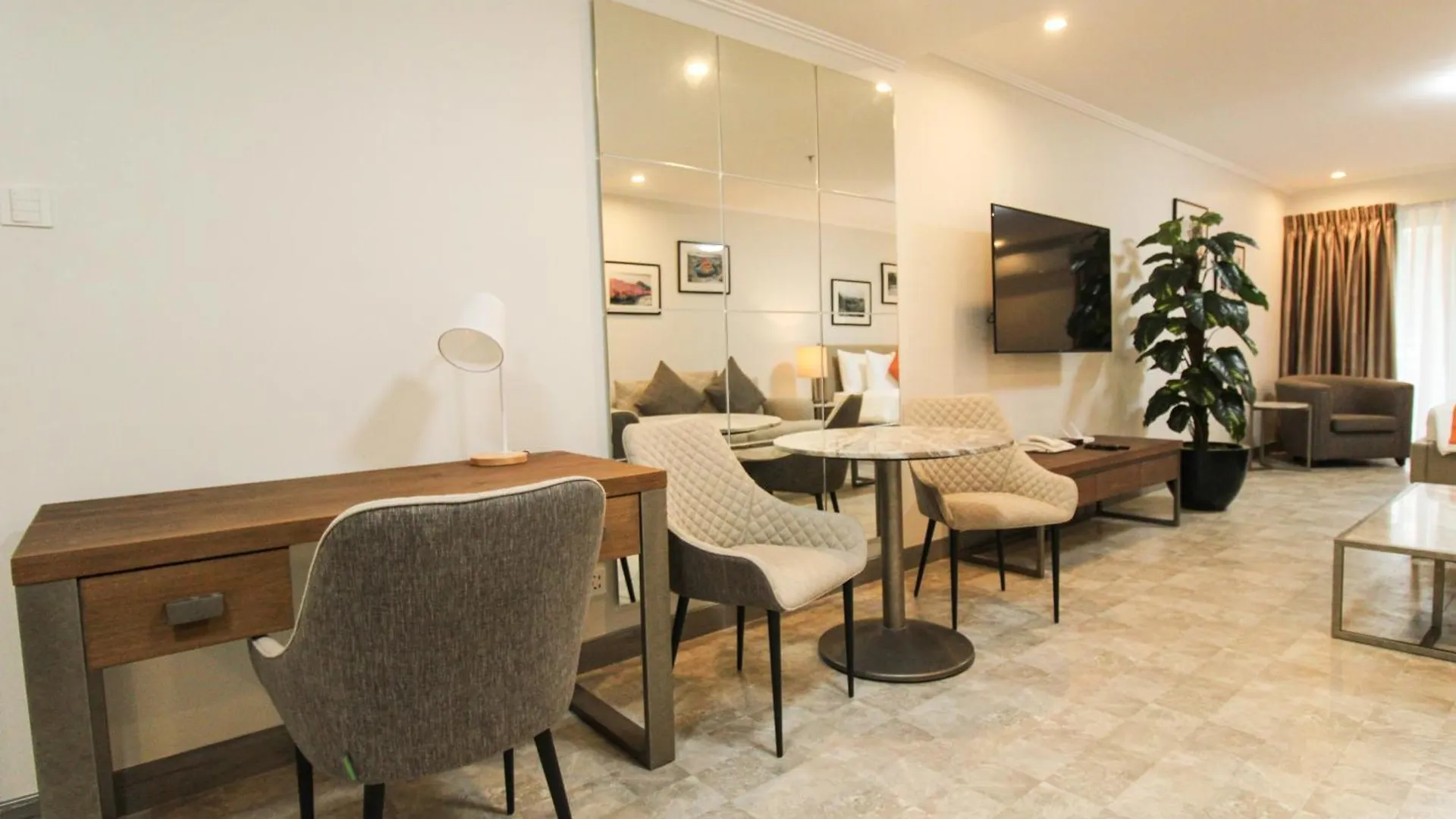 Apartment La Grande Residence- Grand Studio Angeles Philippines