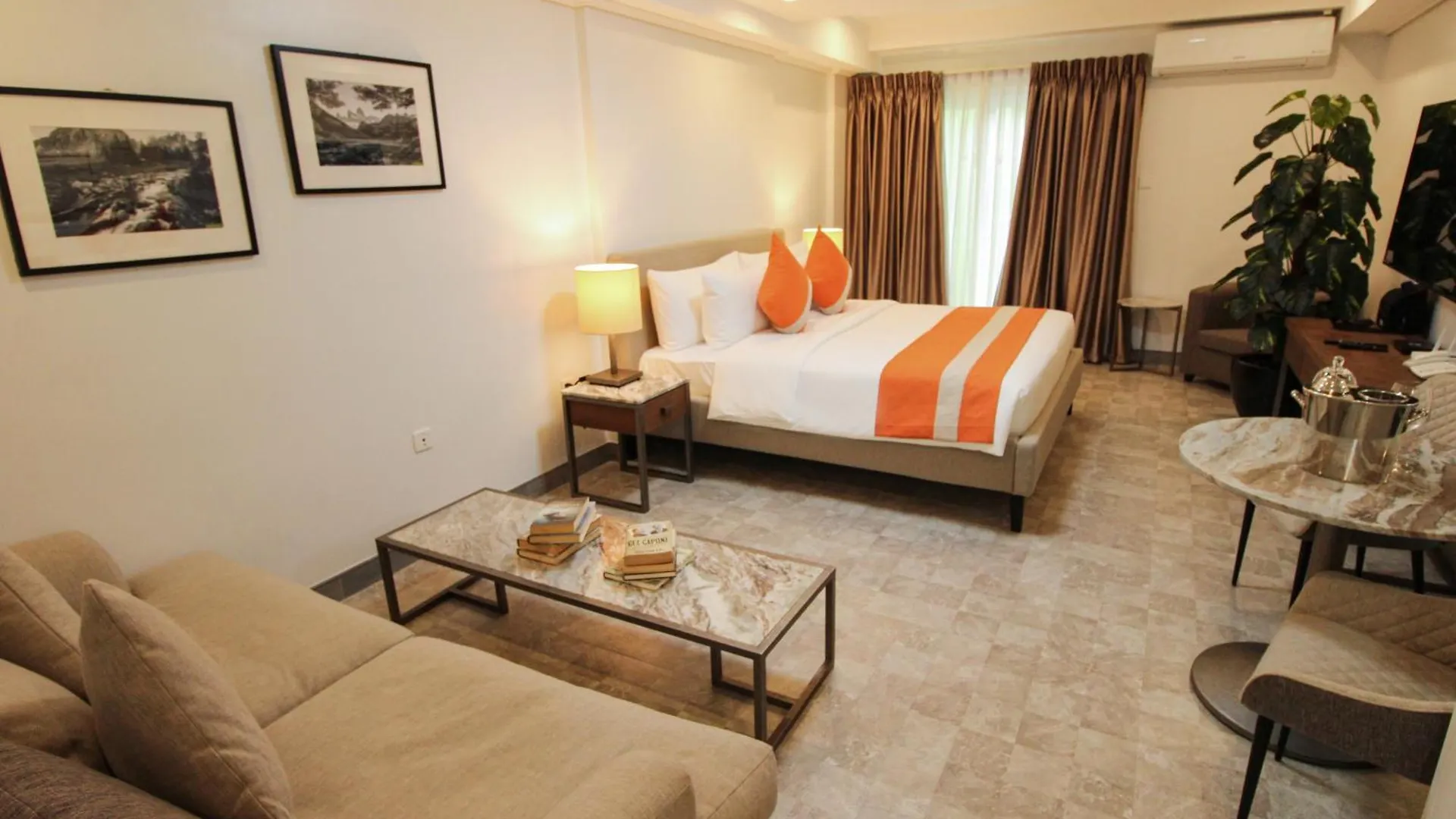 La Grande Residence- Grand Studio Angeles 0*,  Philippines